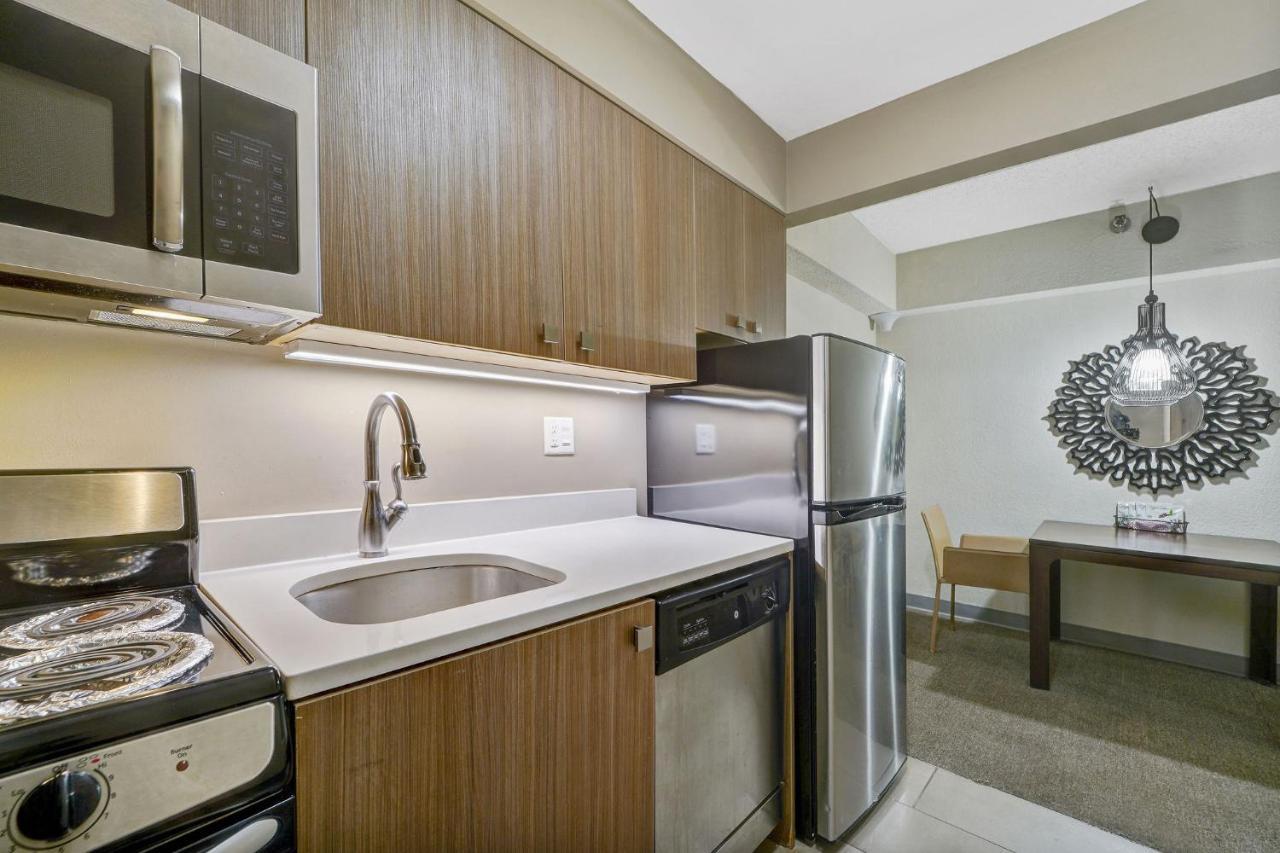 The Malone Aparthotel Miami Exterior photo